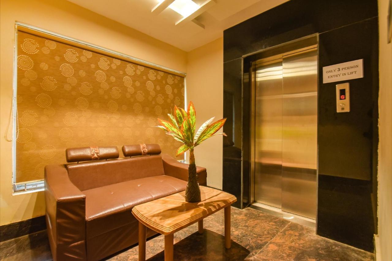 בובנשוואר Fabhotel Middleton Desire - Nr Niladri Vihar Square מראה חיצוני תמונה